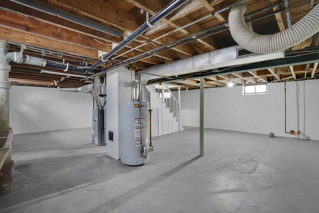 38 Tyrone Street Springfield, MA 01104 - Photo 29 of 31