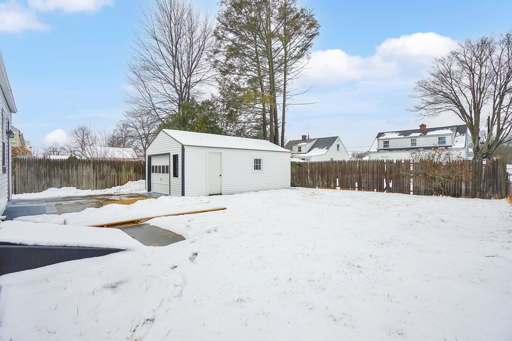 38 Tyrone Street Springfield, MA 01104 - Photo 6 of 31