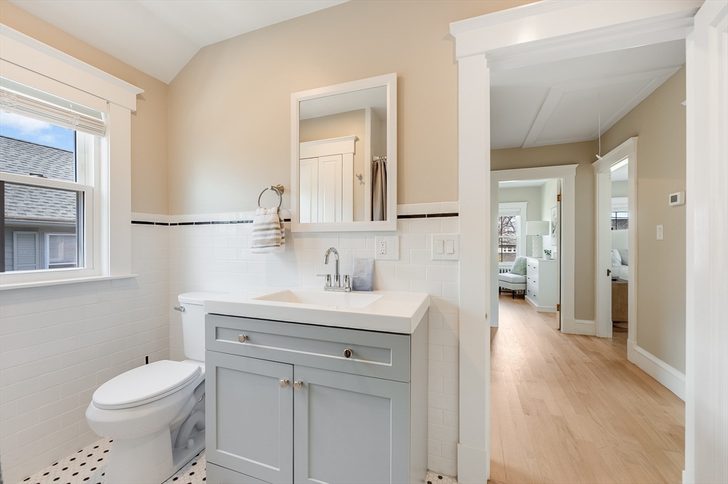 8 Riverside Avenue Gloucester, MA 01930 - Photo 22 of 32