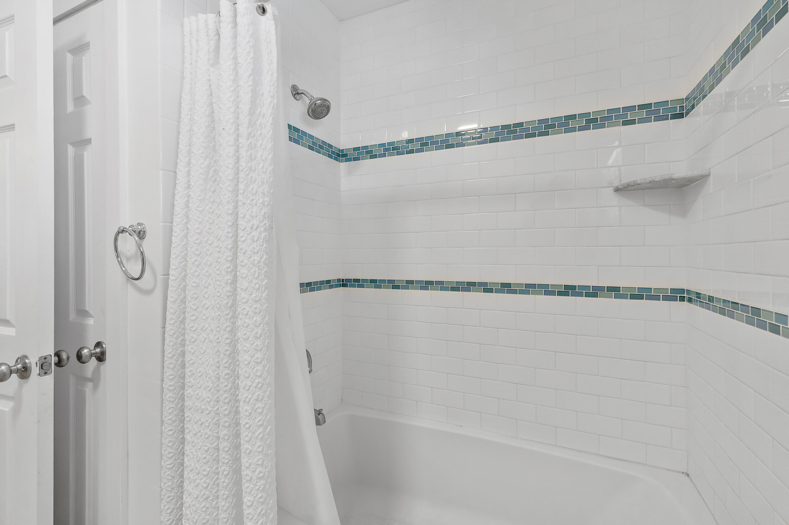 3414 Harbor Road South Jupiter, FL 33469 - Photo 23 of 38 2nd bath