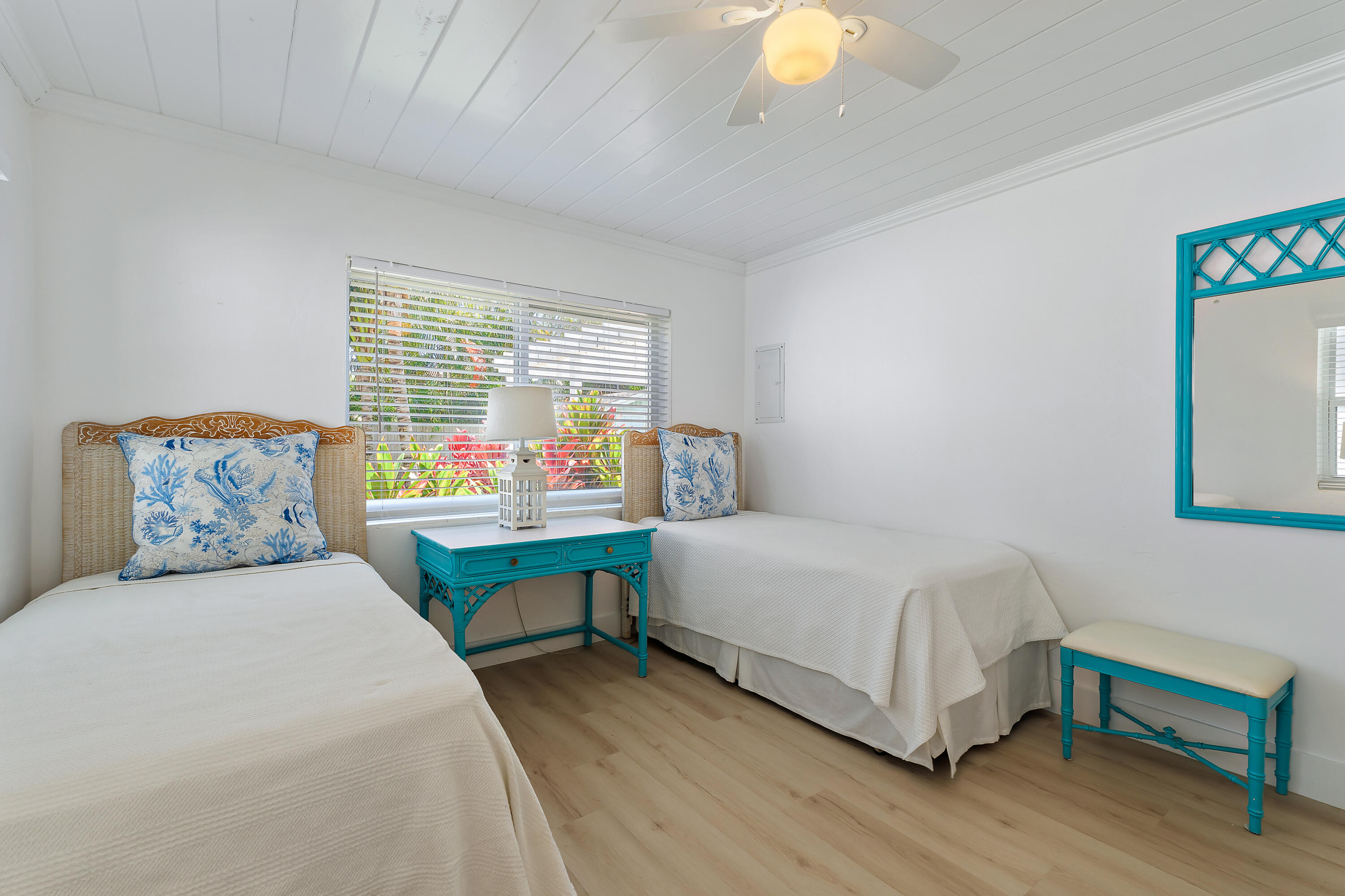 3414 Harbor Road South Jupiter, FL 33469 - Photo 25 of 38 3rd bedroom