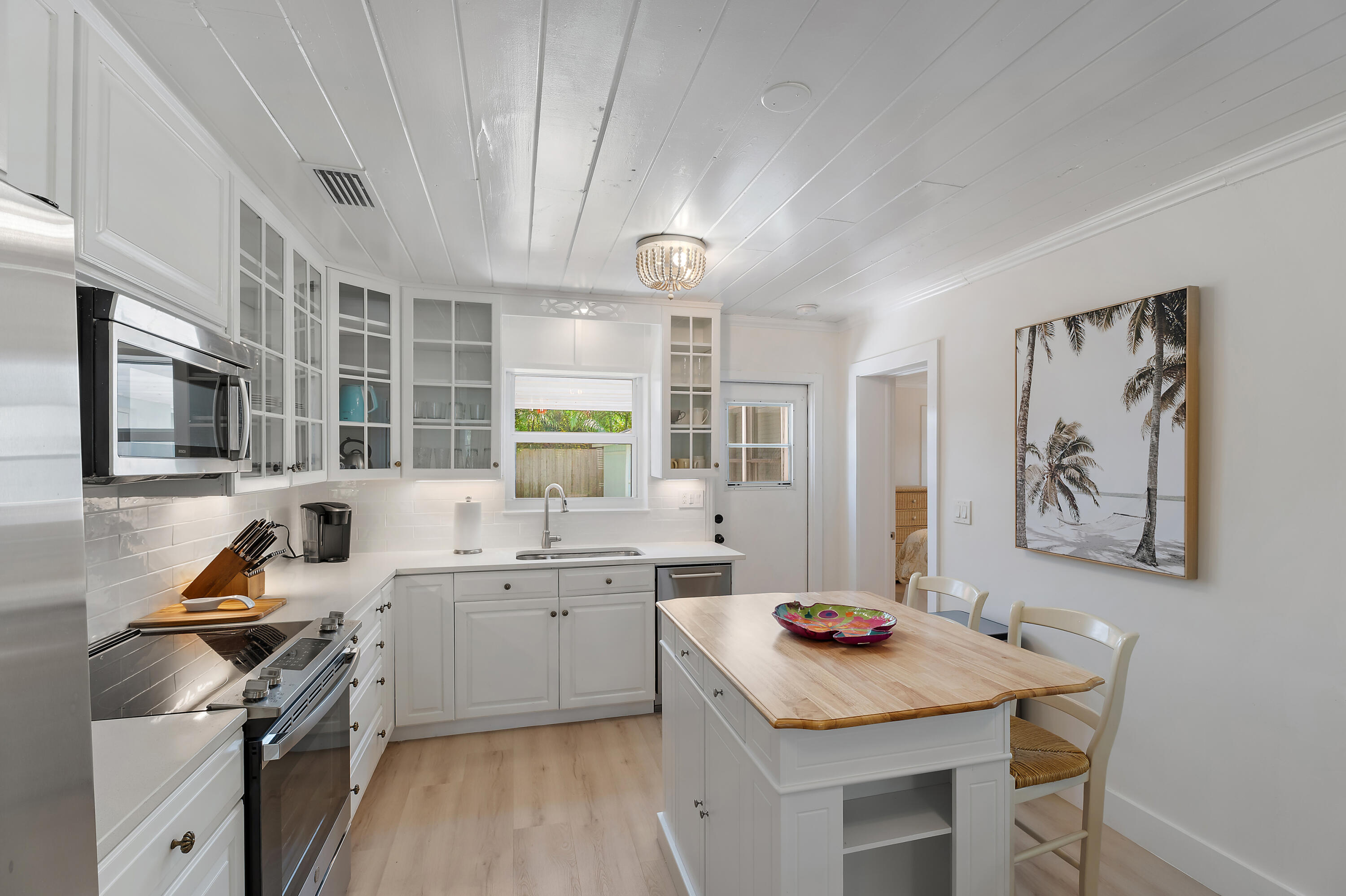 3414 Harbor Road South Jupiter, FL 33469 - Photo 10 of 38 Kitchen