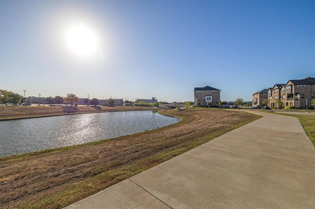 699 Vista Oak Road Lewisville, TX 75067 - Photo 5 of 35 a view of ocean and city