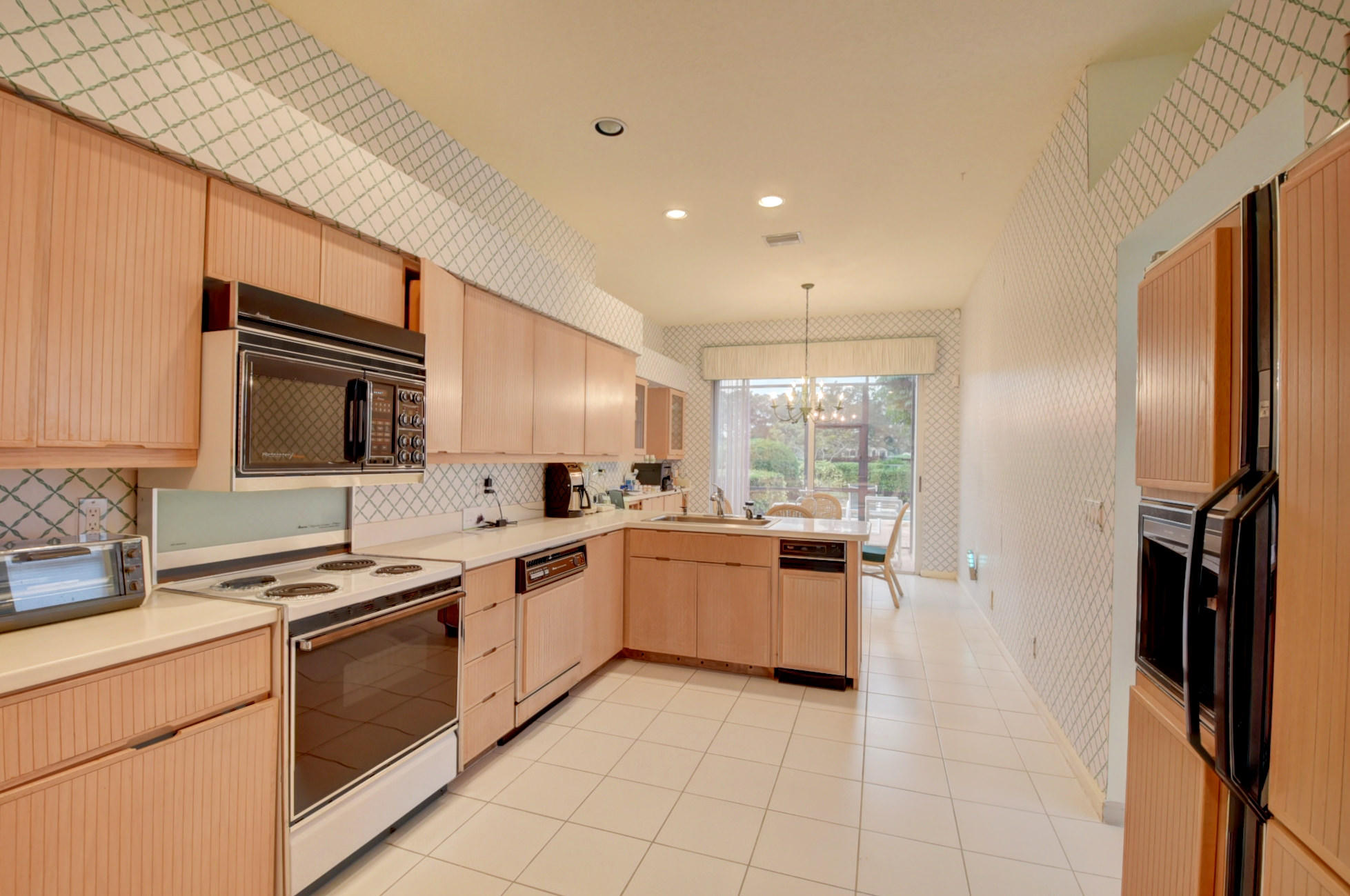 5695 Northwest 24th Terrace Boca Raton, FL 33496 - Photo 15 of 32 ALP_3788_89_90_91_92