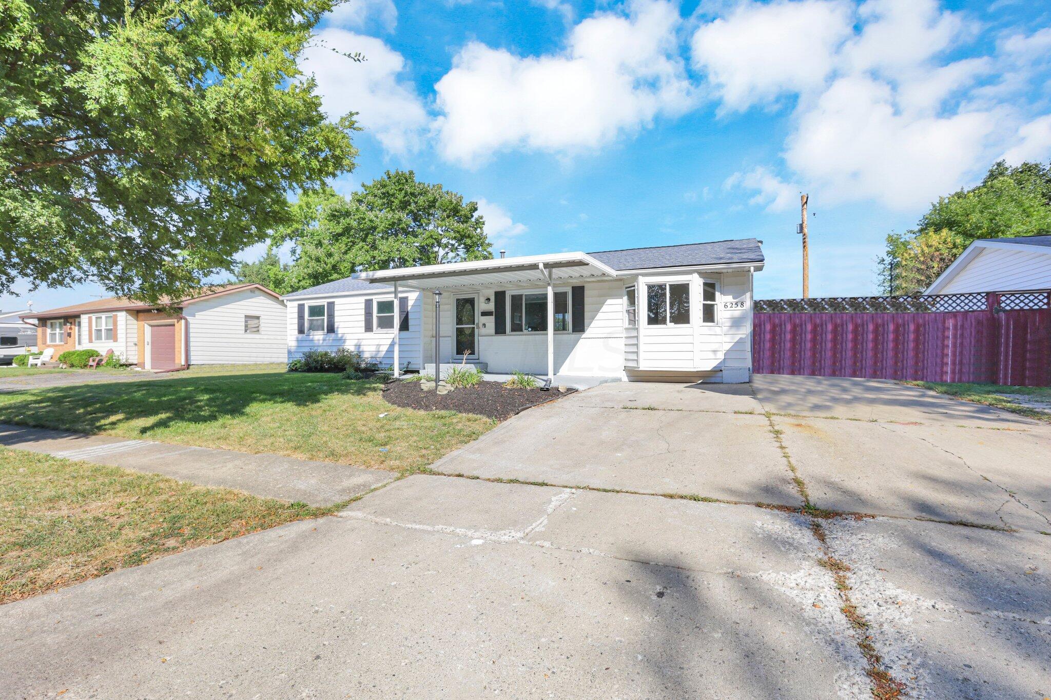 6258 Faircrest Road Columbus, OH 43229 - Photo 32 of 33 28-web-or-mls-0V3A8709