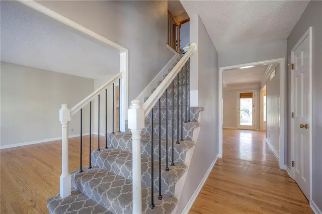 $525,000 | 12506 Knox Street, Overland Park, KS 66213