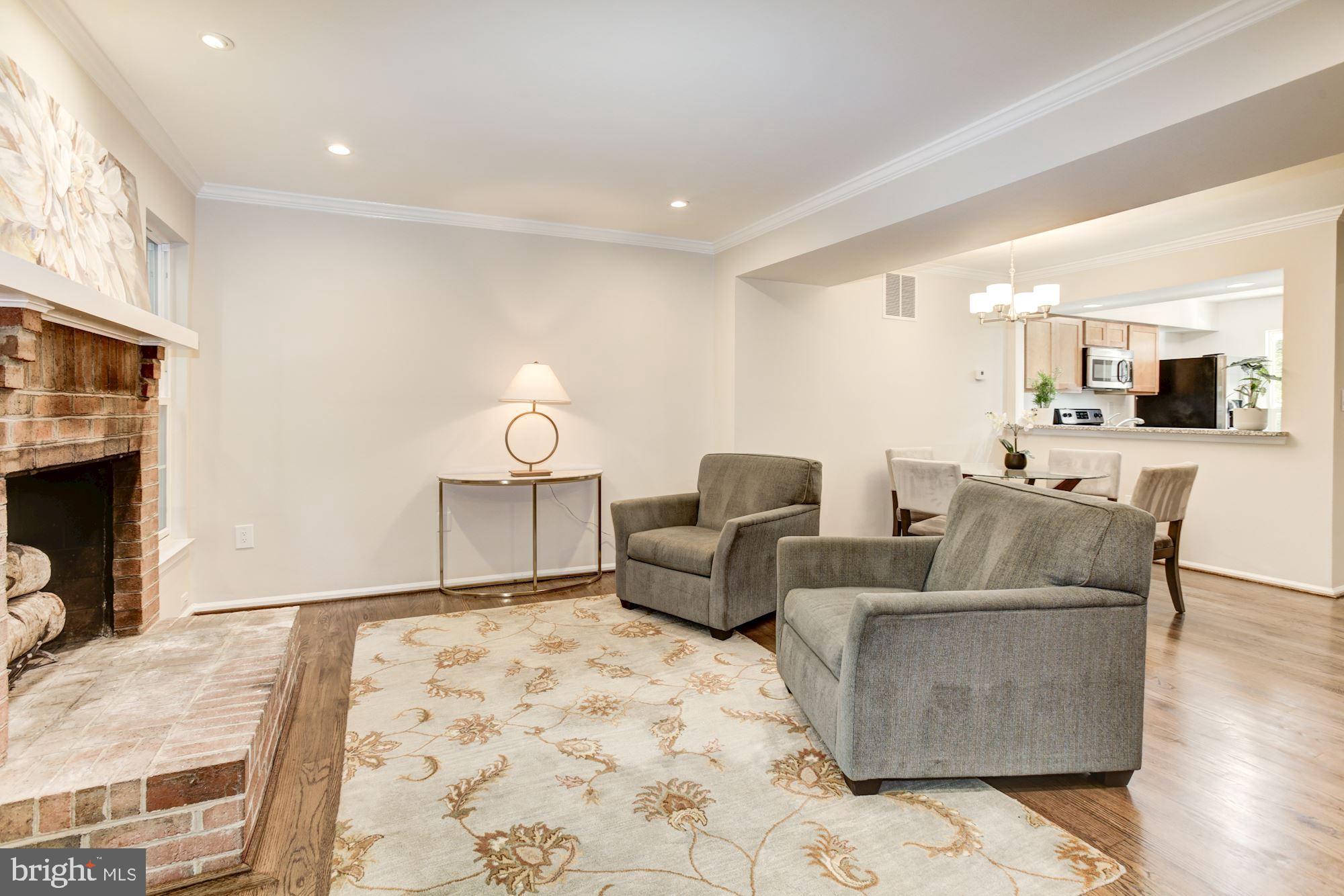 2008 Derby Ridge Lane, Unit 48 Silver Spring, MD 20910 - Photo 13 of 31 Living Room