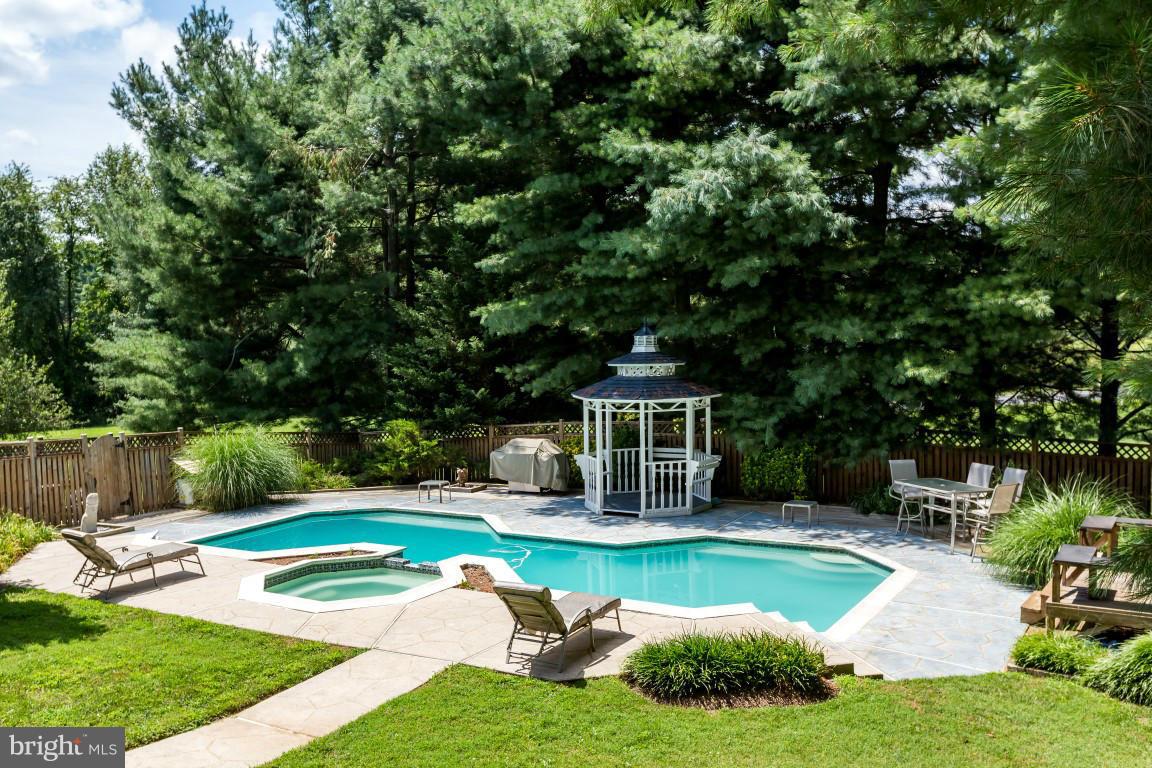 12177 Etchison Road Ellicott City, MD 21042 - Photo 28 of 30 Exterior (General)