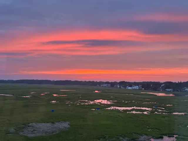 $675,000 | 591 Ocean Boulevard, Unit 6, Hampton, NH 03842