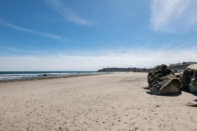 $675,000 | 591 Ocean Boulevard, Unit 6, Hampton, NH 03842