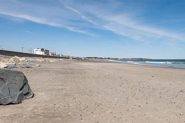 $675,000 | 591 Ocean Boulevard, Unit 6, Hampton, NH 03842