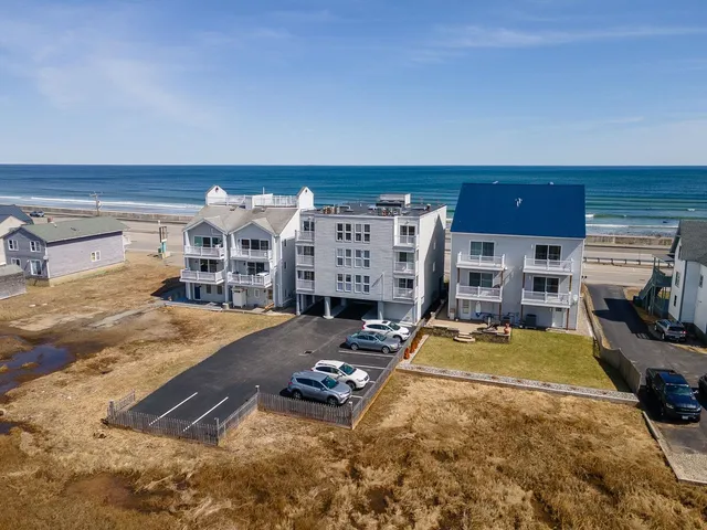 $675,000 | 591 Ocean Boulevard, Unit 6, Hampton, NH 03842