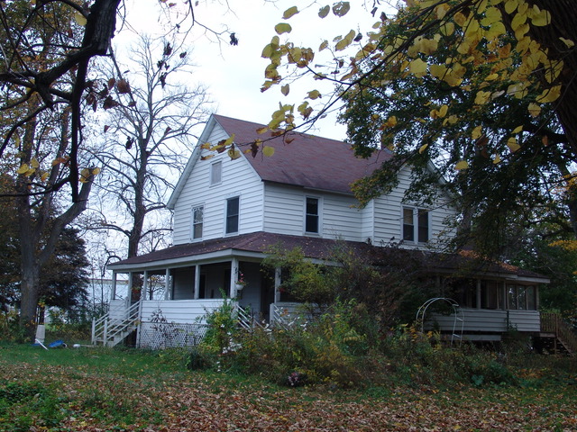 325 West Burville Road Crete, IL 60417 - Photo 1 of 24