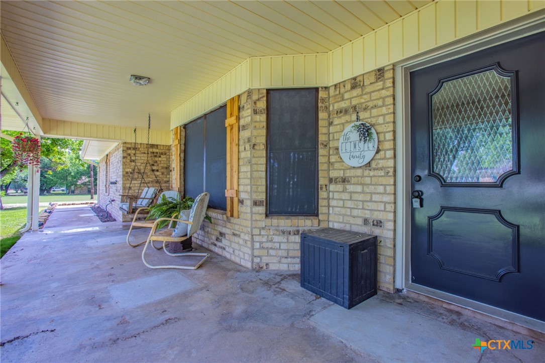 1608 Sunset Road Waco, TX 76706 - Photo 4 of 38