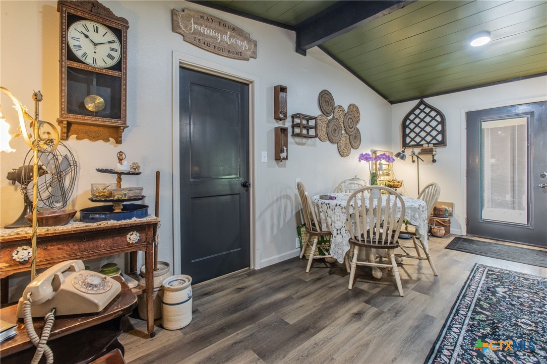 1608 Sunset Road Waco, TX 76706 - Photo 9 of 38