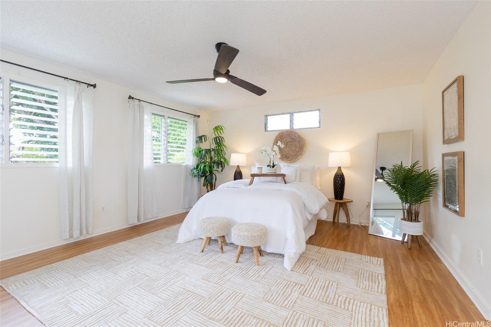 176 Kuulei Road Kailua, HI 96734 - Photo 7 of 25 Light and bright primary bedroom opens up to backyard!