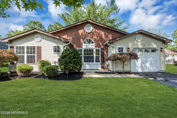 $399,900 | 51 Linton Close, Freehold, NJ 07728