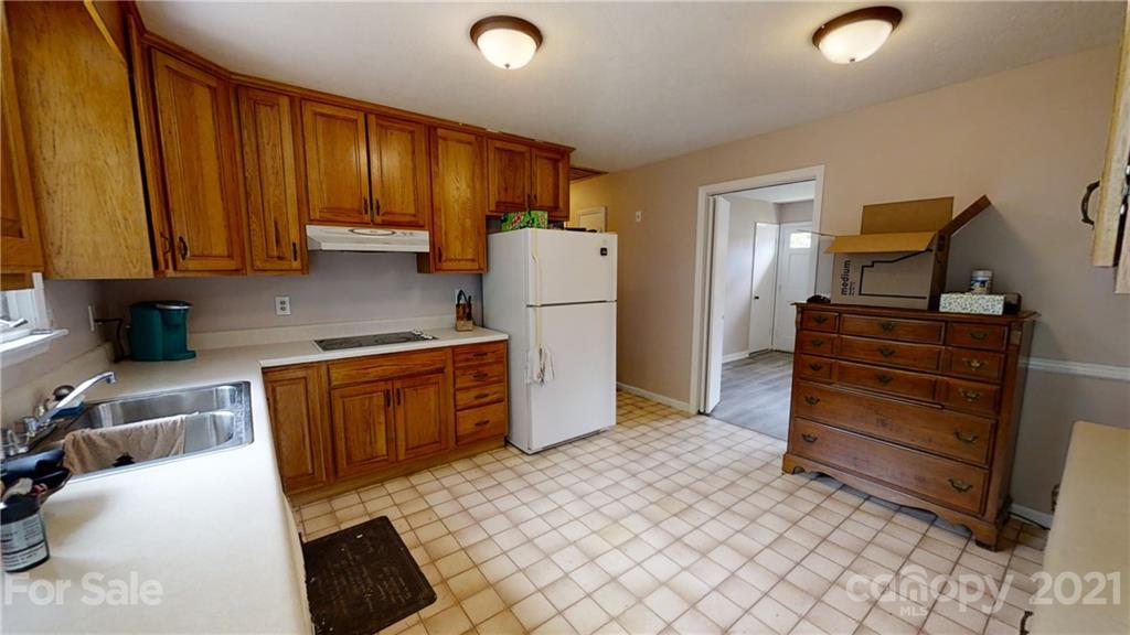 62 Kennedy Road Weaverville, NC 28787 - Photo 14 of 28 Gallery Image 14