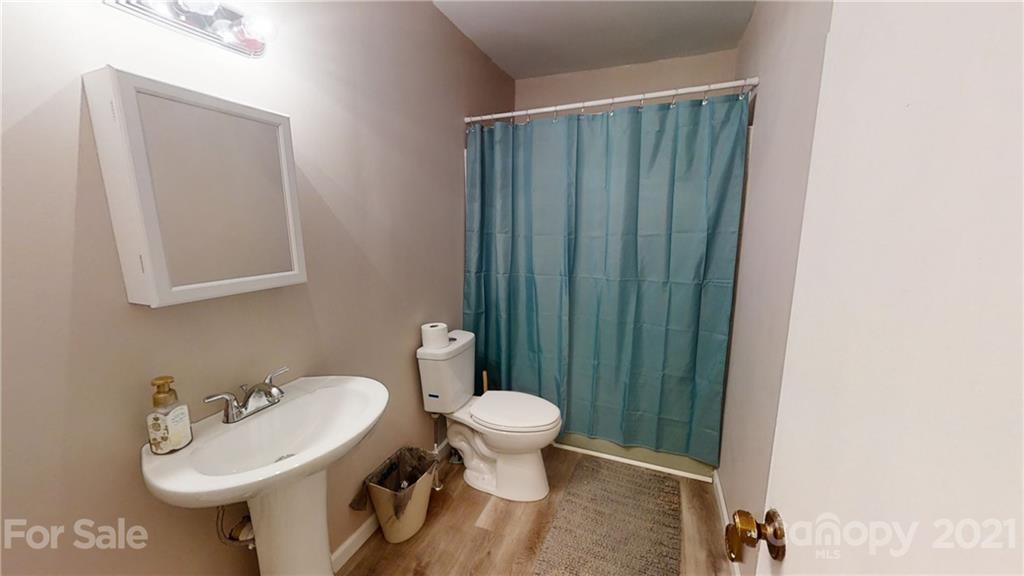 62 Kennedy Road Weaverville, NC 28787 - Photo 17 of 28 Gallery Image 17