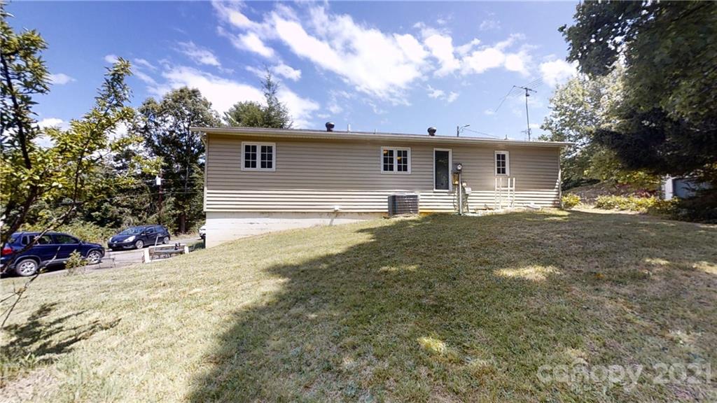 62 Kennedy Road Weaverville, NC 28787 - Photo 4 of 28 Gallery Image 4