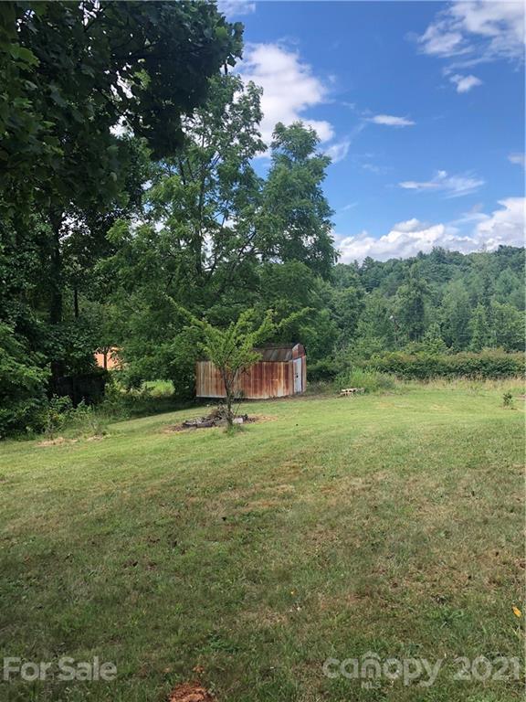62 Kennedy Road Weaverville, NC 28787 - Photo 6 of 28 Gallery Image 6