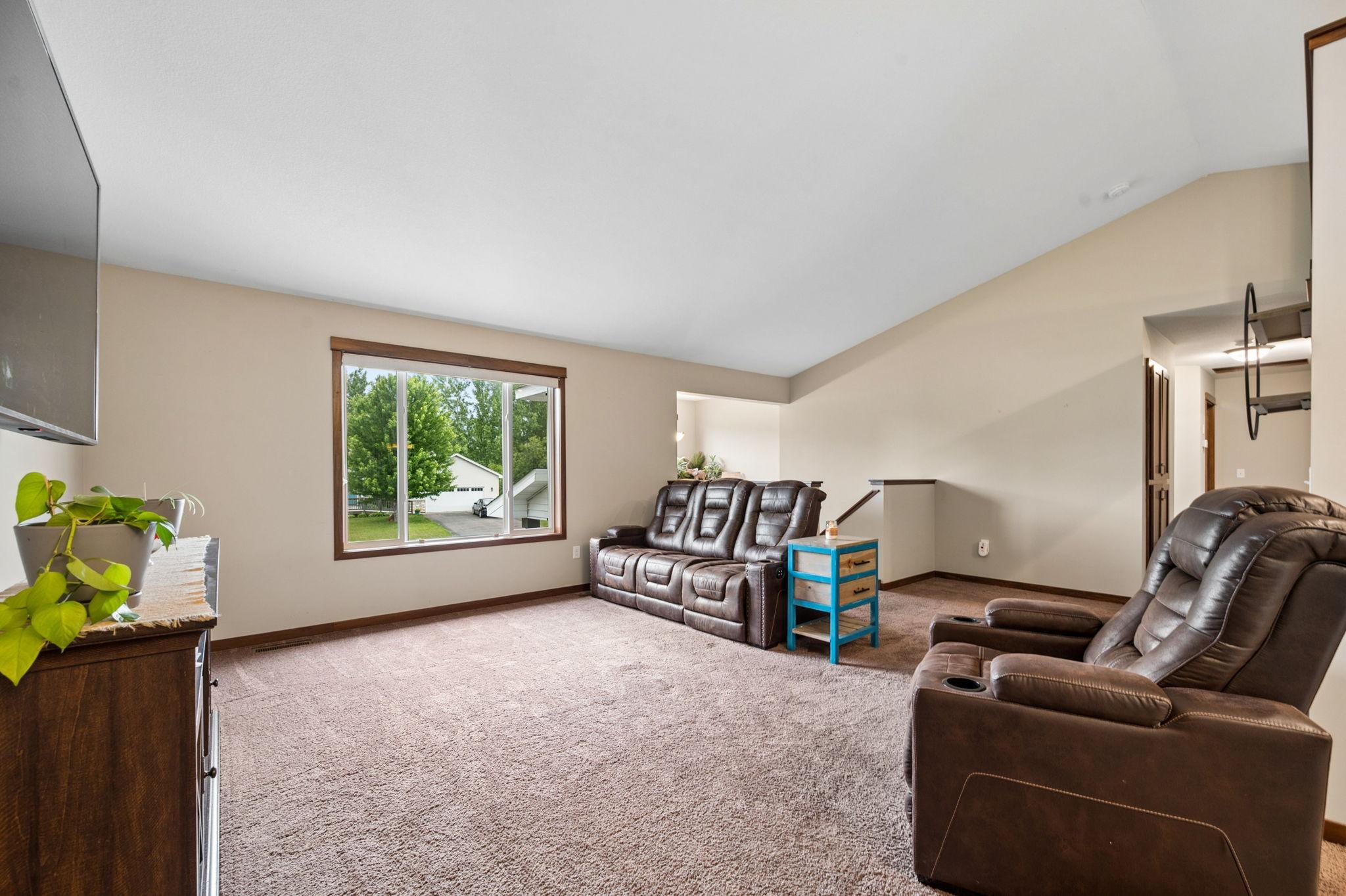 683 Elins Lake Road Cambridge, MN 55008 - Photo 13 of 46
