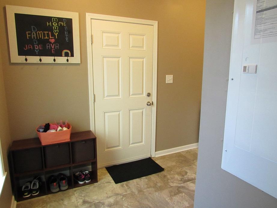 4555 Old Stage Road Radford, VA 24141 - Photo 13 of 37 4555 Old Stage Laundry mudroom view 2