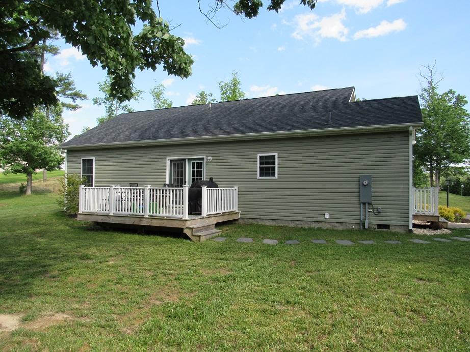 4555 Old Stage Road Radford, VA 24141 - Photo 24 of 37 4555 Old Stage back view