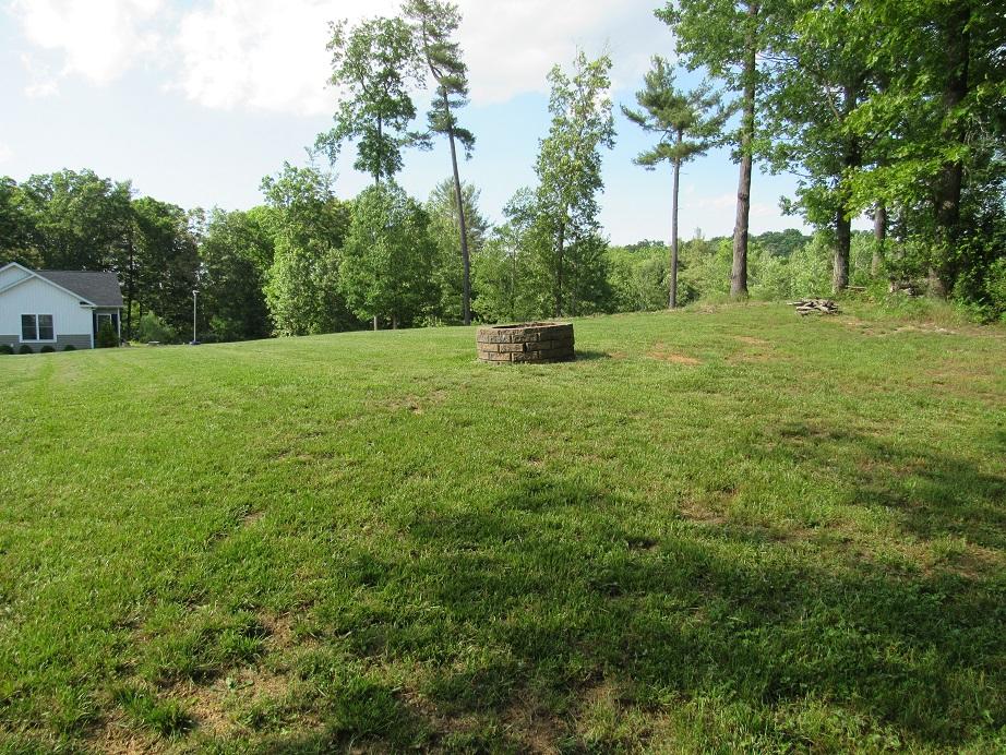 4555 Old Stage Road Radford, VA 24141 - Photo 28 of 37 4555 Old Stage fire pit