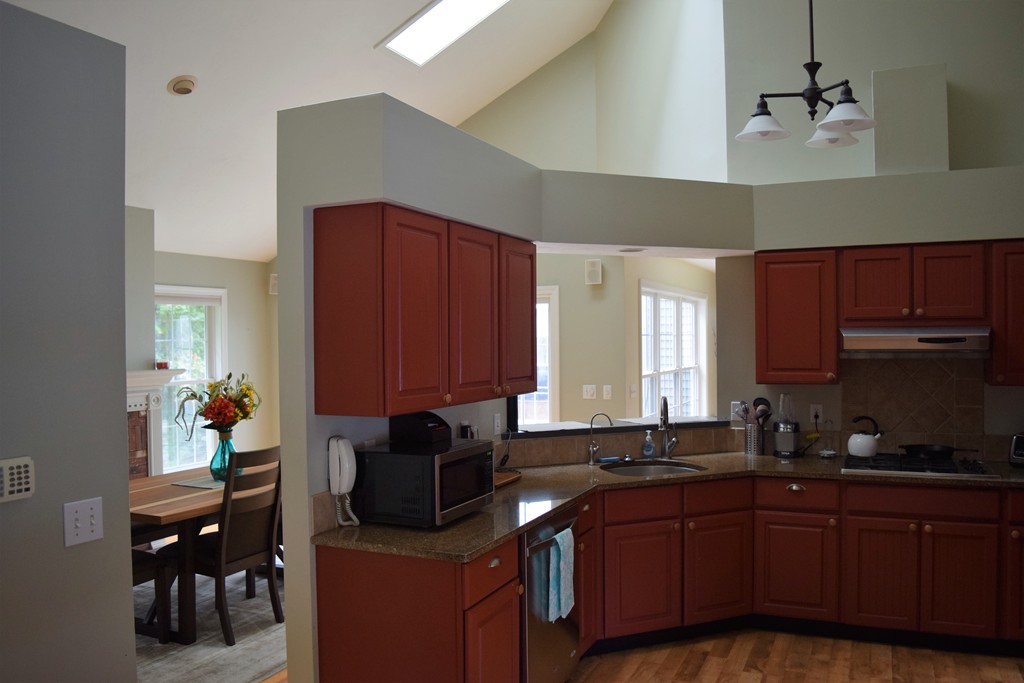 57 Paxton Road Spencer, MA 01562 - Photo 5 of 20 Gallery Image 5