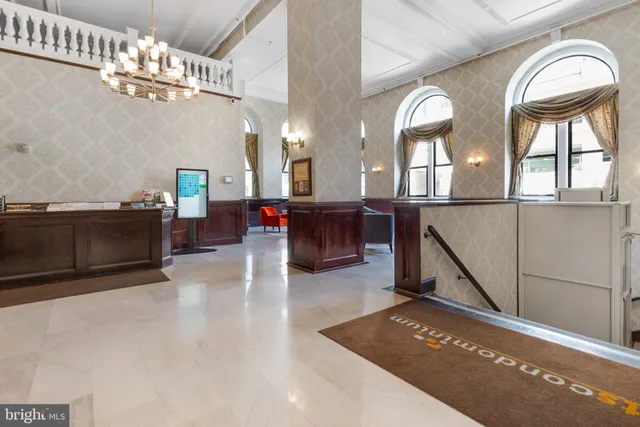 $975 | 1324 Locust Street, Unit 802, Philadelphia, PA 19107