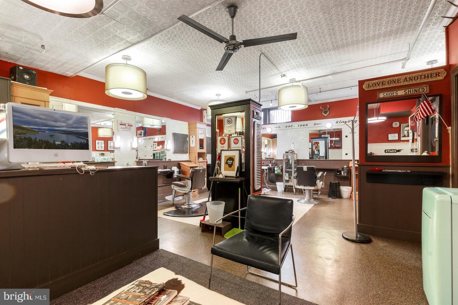 1324 Locust Street, Unit 802 Philadelphia, PA 19107 - Photo 28 of 34