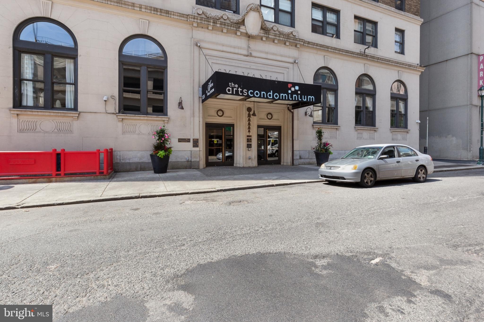 1324 Locust Street, Unit 802 Philadelphia, PA 19107 - Photo 34 of 34