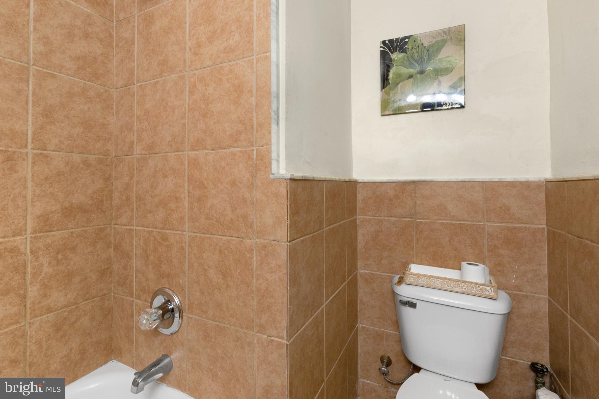 1324 Locust Street, Unit 802 Philadelphia, PA 19107 - Photo 10 of 34