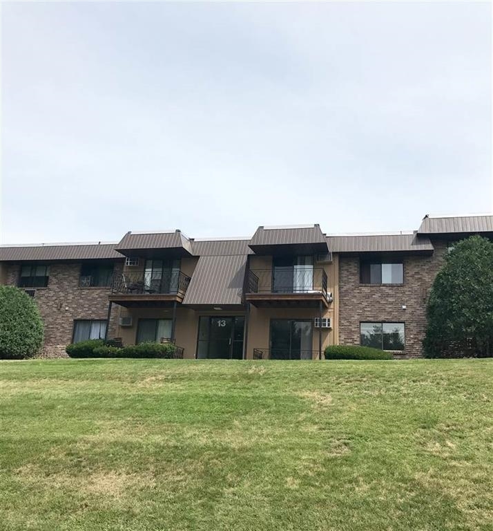 8 Strawberry Bank Road, Unit 10 Nashua, NH 03062 - Photo 1 of 1