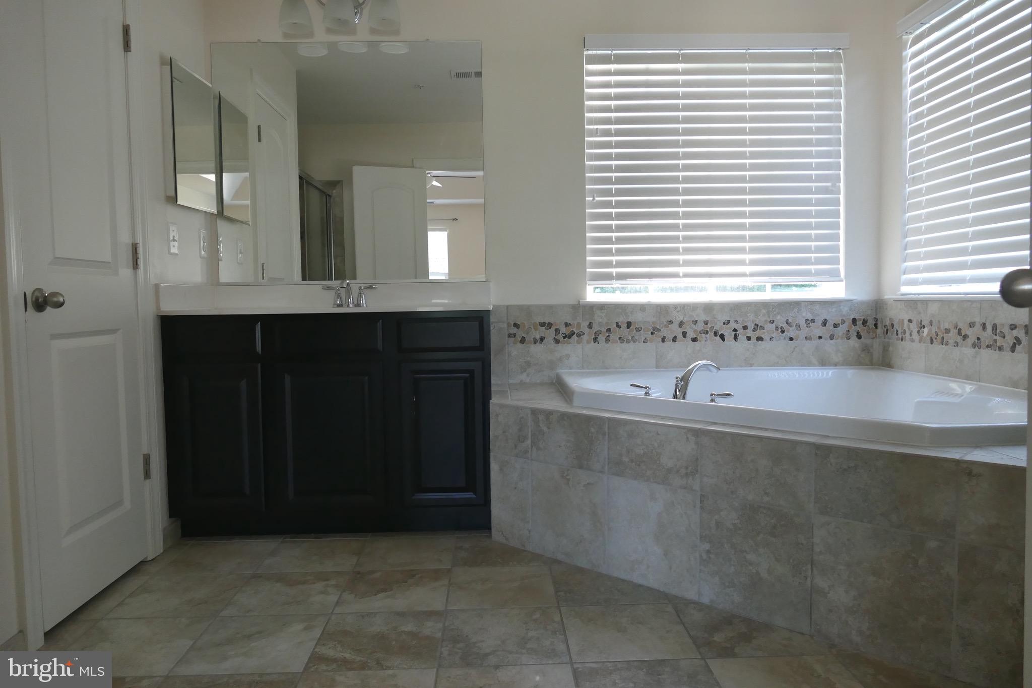 8014 Leeland Drive Pasadena, MD 21122 - Photo 14 of 32