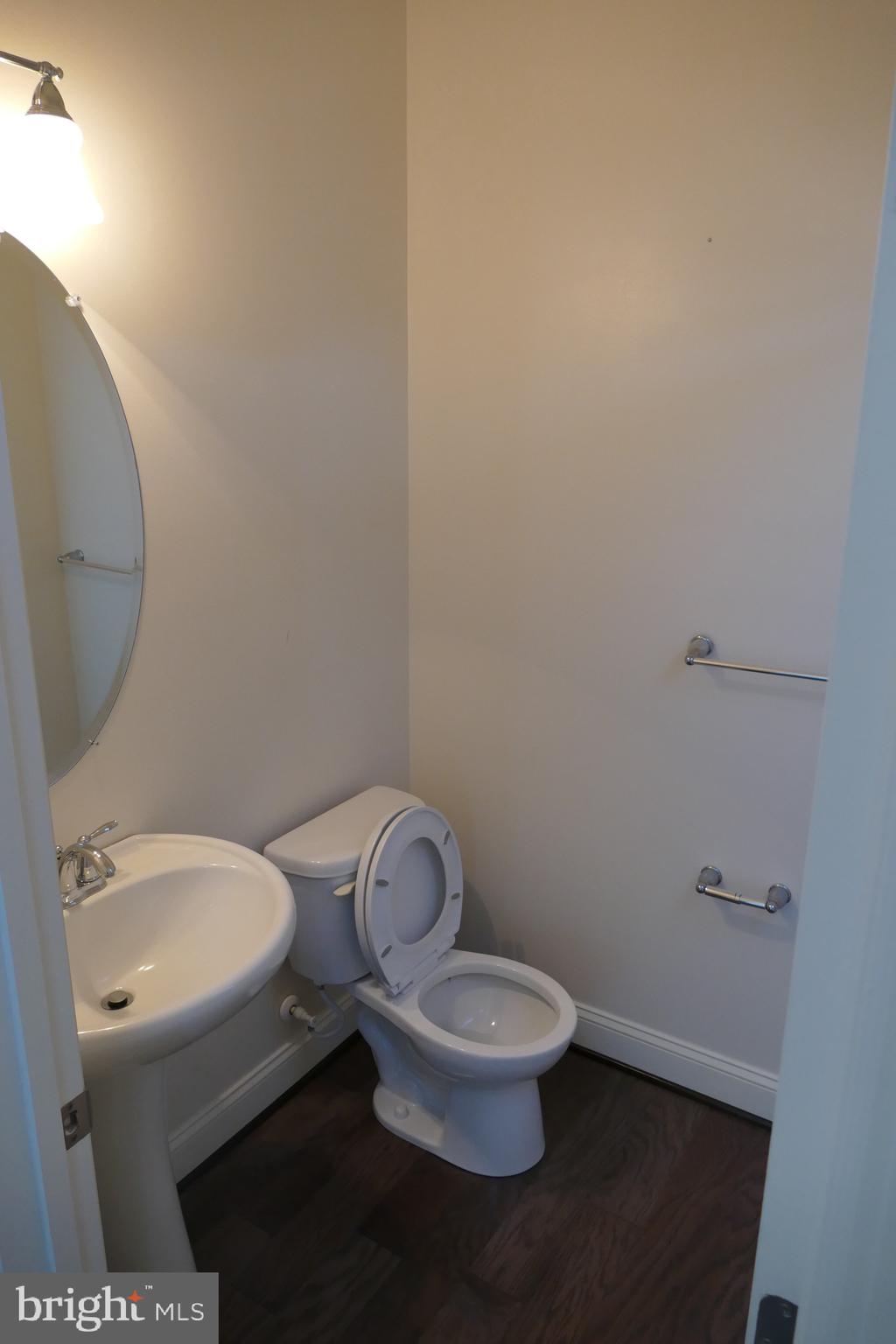 8014 Leeland Drive Pasadena, MD 21122 - Photo 10 of 32