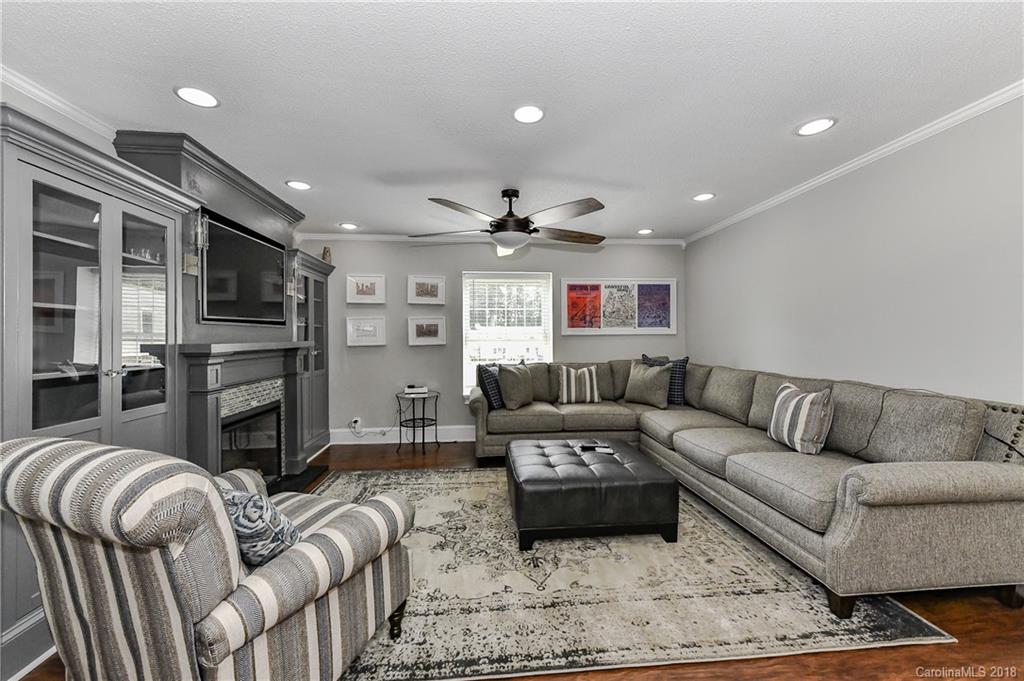 2626 Park Road, Unit H Charlotte, NC 28209 - Photo 2 of 20 Gallery Image 2