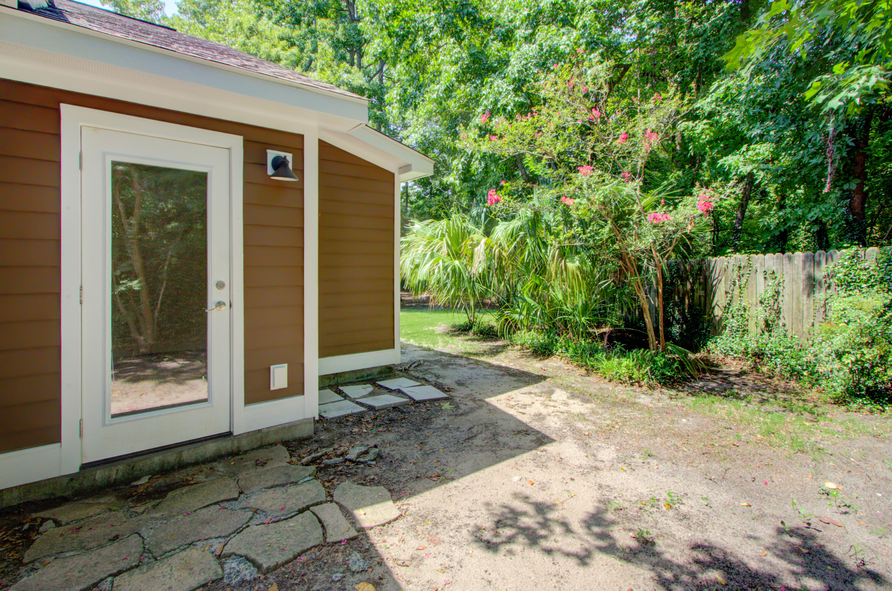 1299 Llewellyn Road Mount Pleasant, SC 29464 - Photo 21 of 29 Private Yard