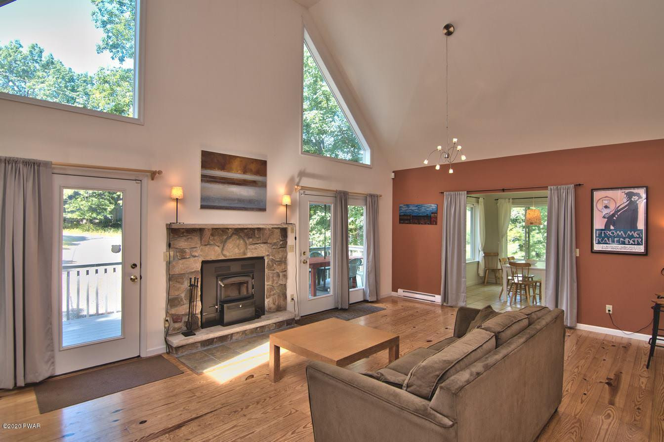 114 Perch Road Lackawaxen, PA 18435 - Photo 4 of 80 Photo 04