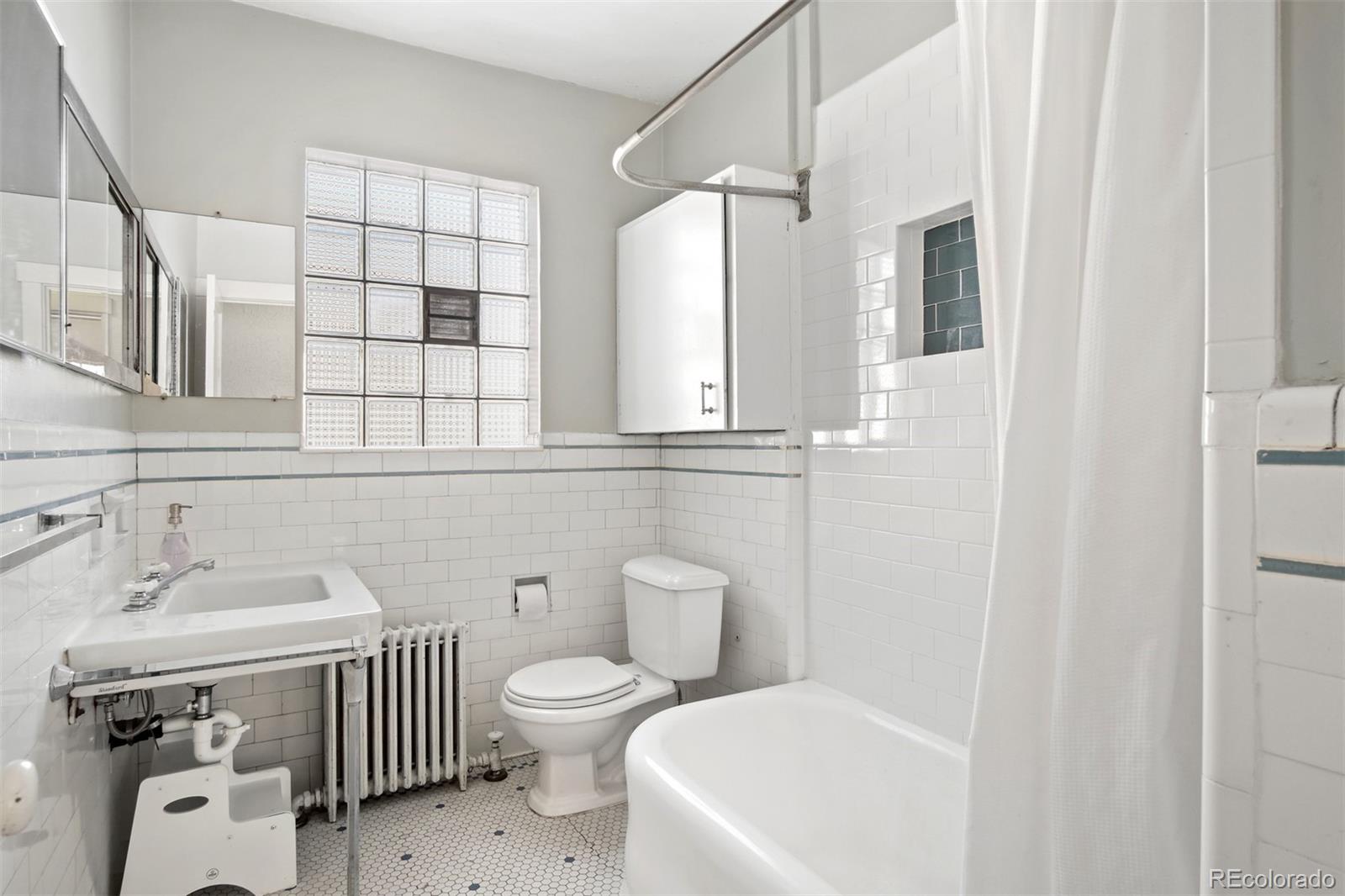 1936 Ivanhoe Street Denver, CO 80220 - Photo 13 of 29