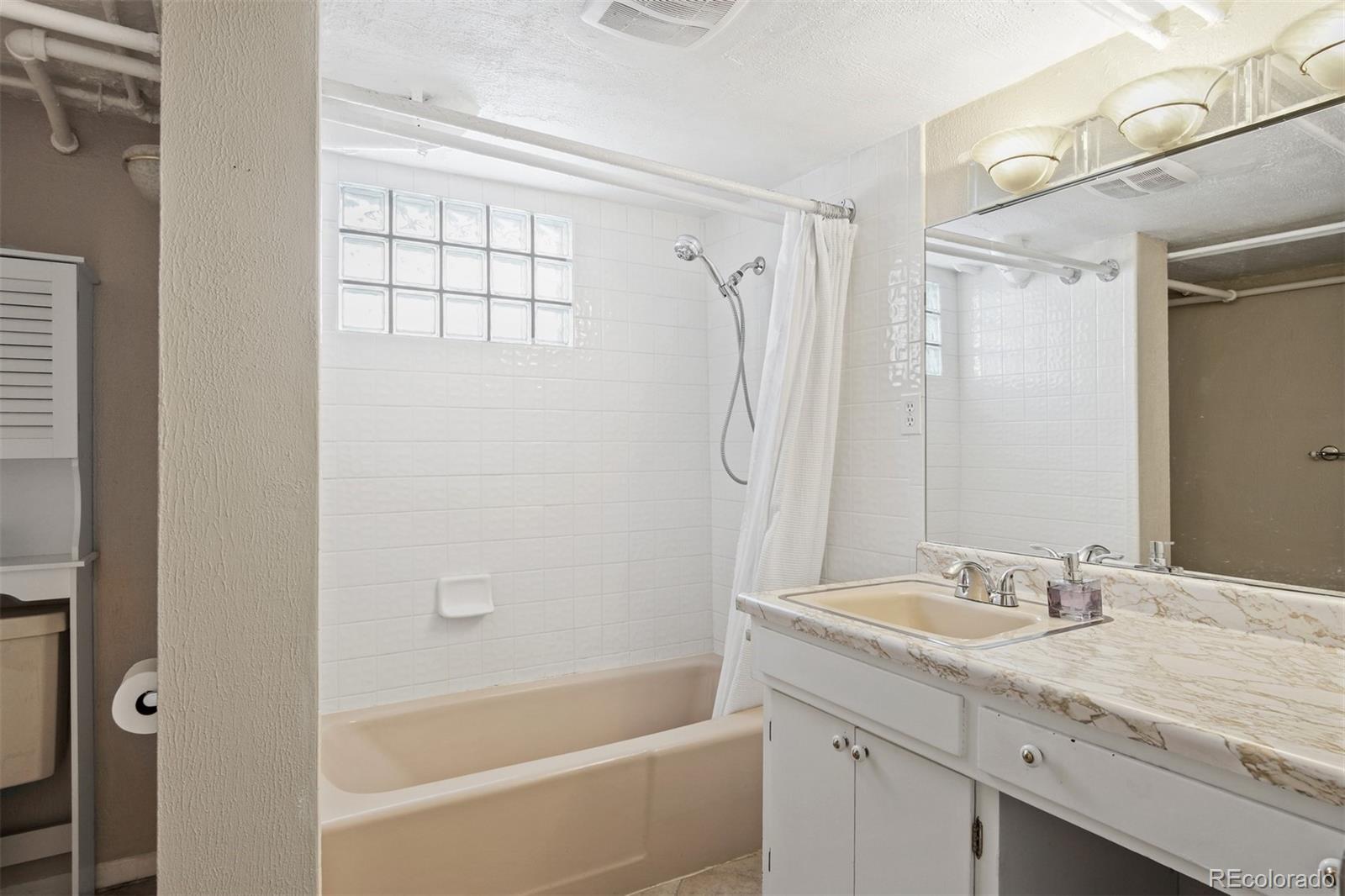 1936 Ivanhoe Street Denver, CO 80220 - Photo 19 of 29