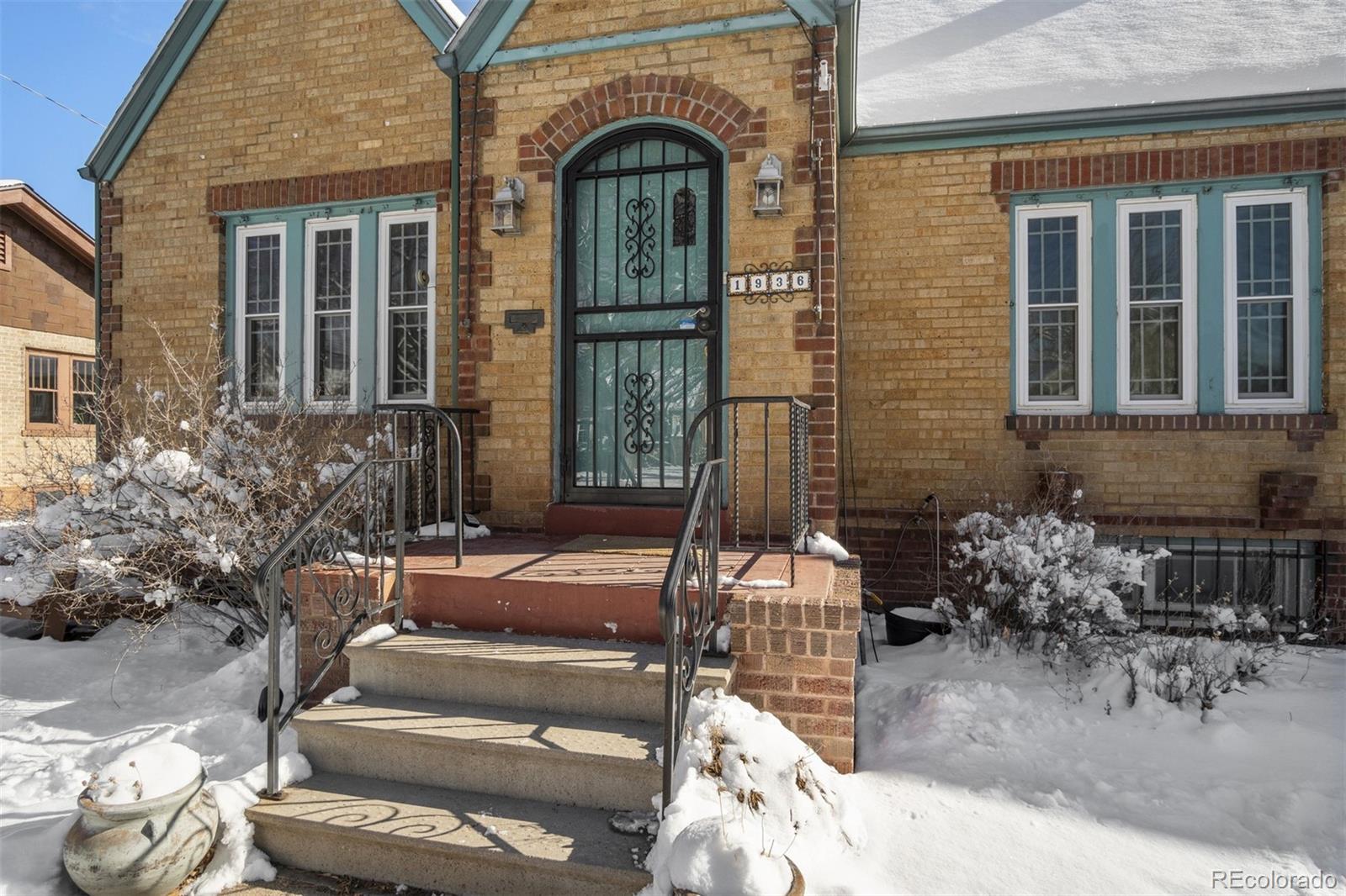 1936 Ivanhoe Street Denver, CO 80220 - Photo 2 of 29