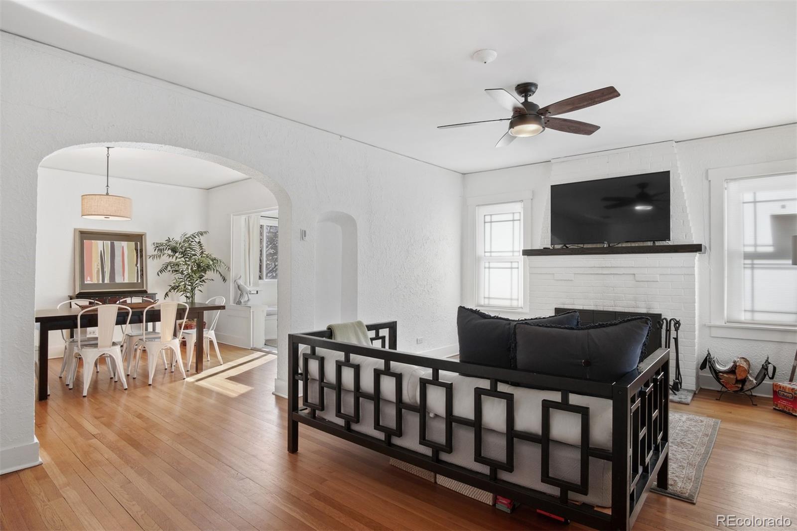 1936 Ivanhoe Street Denver, CO 80220 - Photo 4 of 29