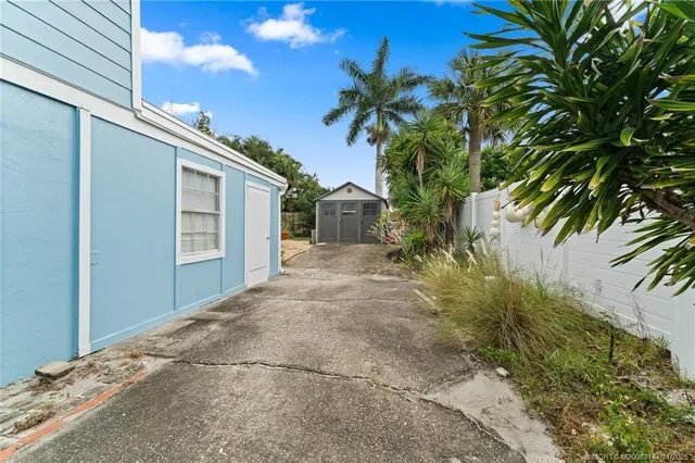 $665,000 | 5092 Southeast Nassau Terrace, Stuart, FL 34997