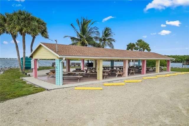 $665,000 | 5092 Southeast Nassau Terrace, Stuart, FL 34997
