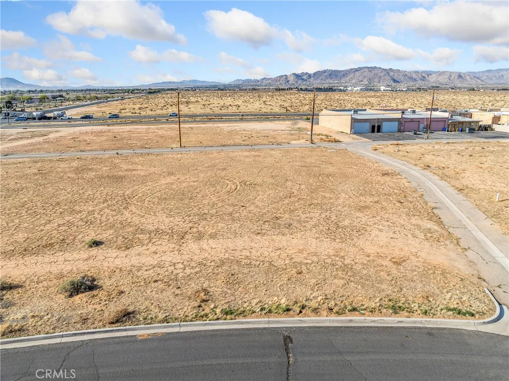 0 Shawnee Road Apple Valley, CA 92308 - Photo 5 of 7 a view of an ocean and beach