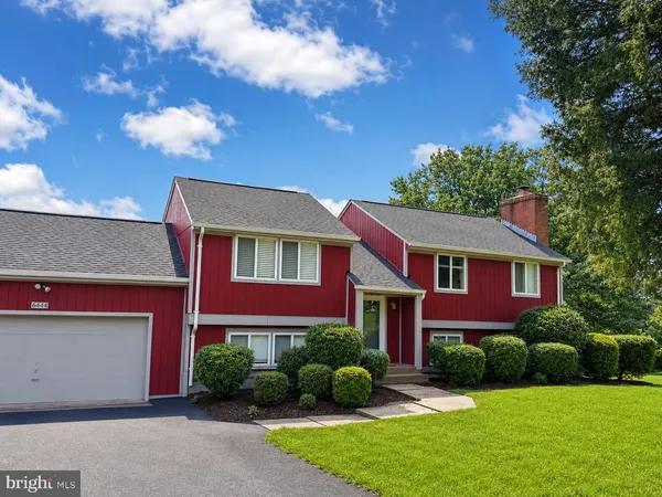 $669,900 | 6444 Lancaster Drive, Warrenton, VA 20187