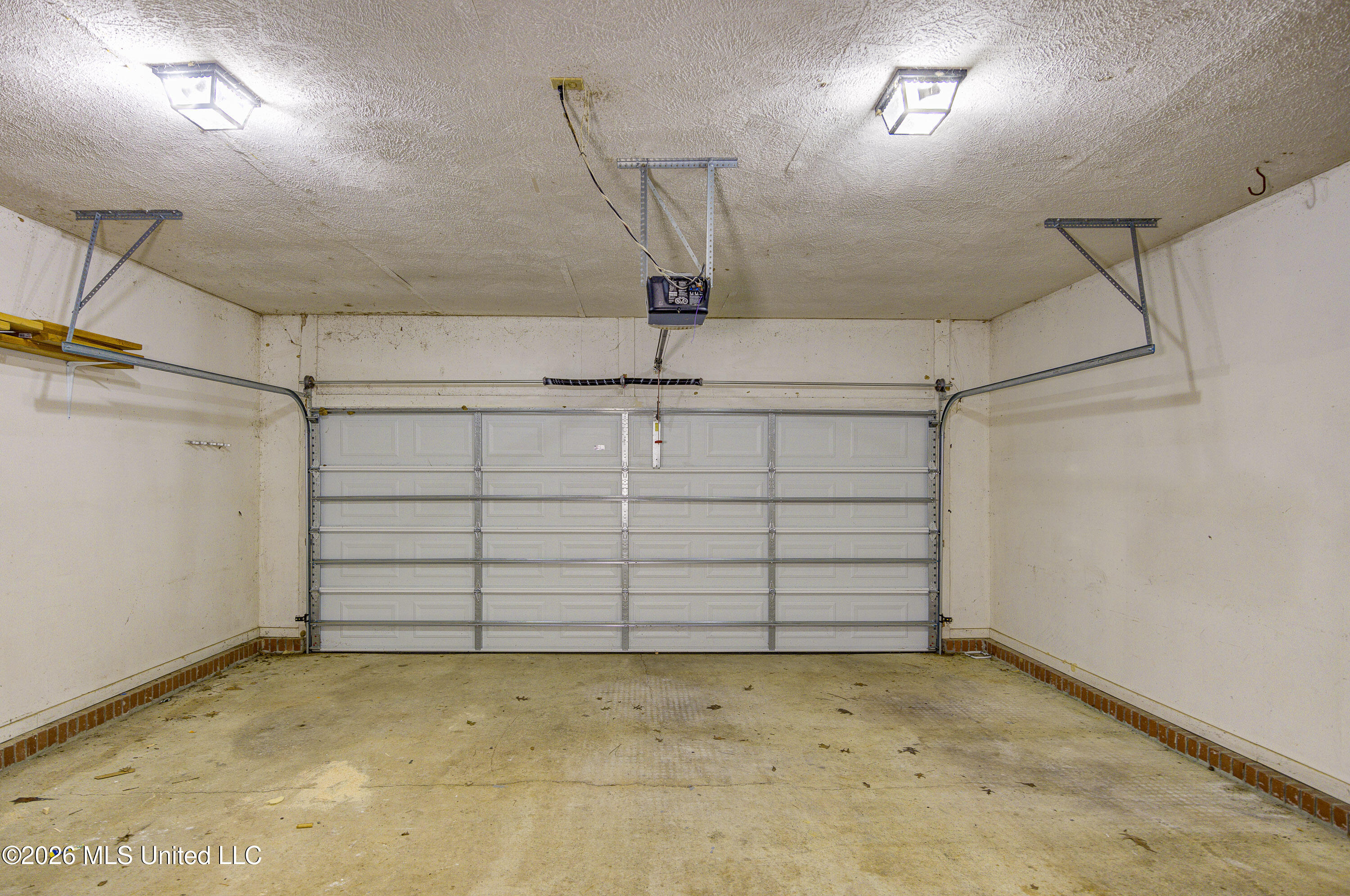 6003 Queens Point Vicksburg, MS 39180 - Photo 40 of 47 Two-Car Garage Interior
