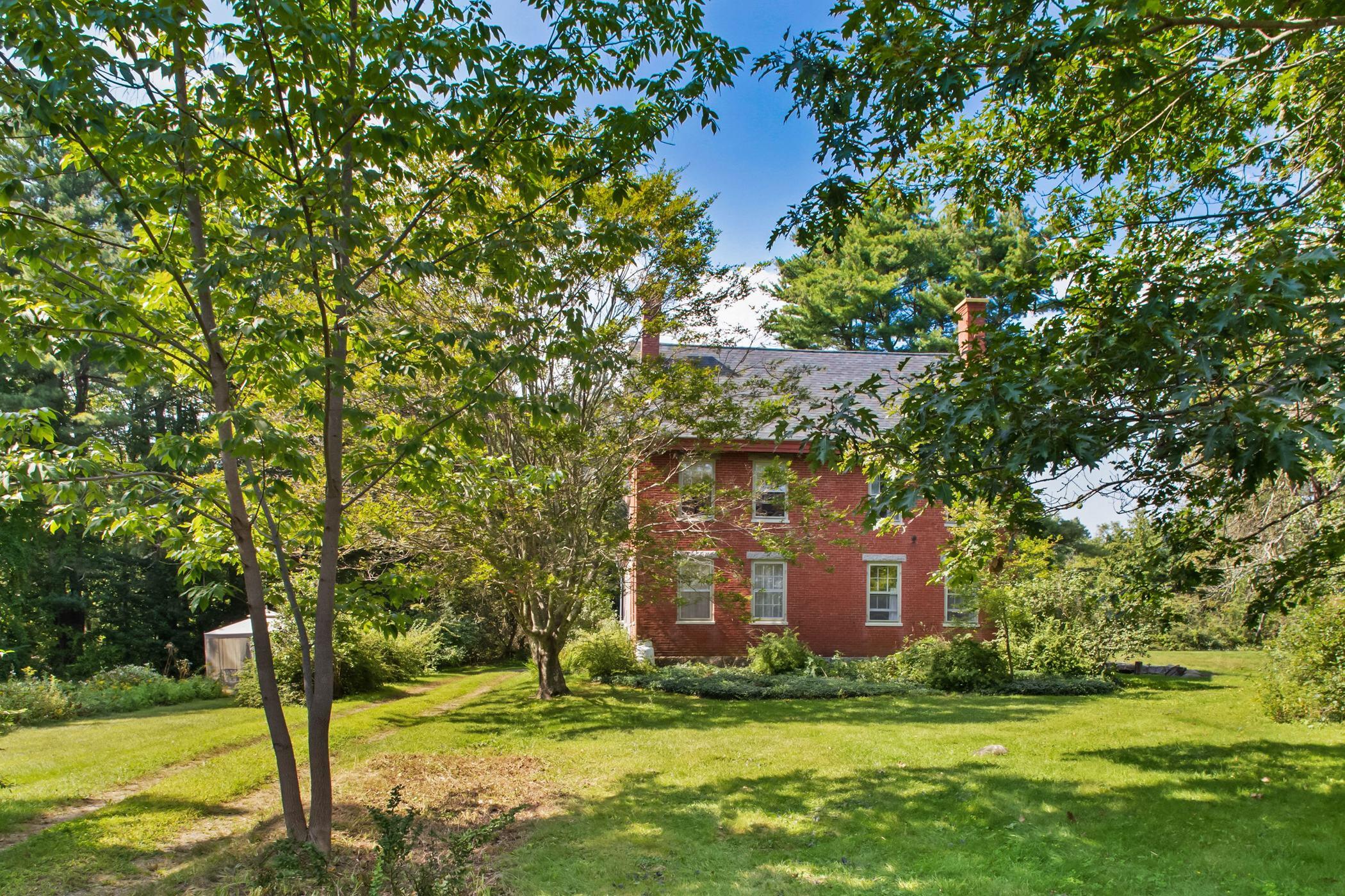319 Log Cabin Road Arundel, ME 04046 - Photo 3 of 50 packmaynard_ewyman_319logcabinrdarunndel